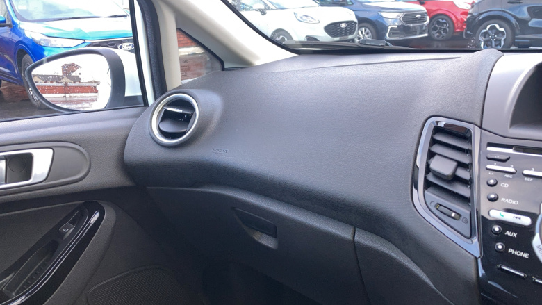 Ford Fiesta 1.0 EcoBoost Titanium 5dr Petrol Hatchback